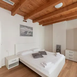 Apartment Dimora Acquamarina, Venice
